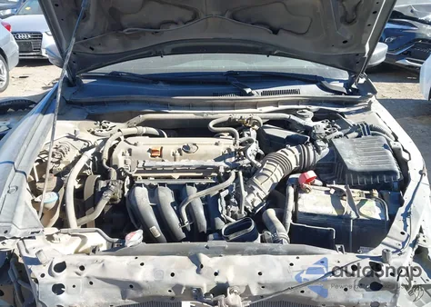 2010 Honda Accord 2.4 Ex from USA, damaged, VIN 1HGCP2F74AA016028